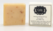 Load image into Gallery viewer, Harvest Pear Goat Milk Soap
